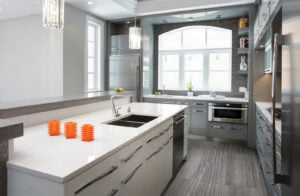 euro-tile-stone-Eramosa_Carbon_kitchen