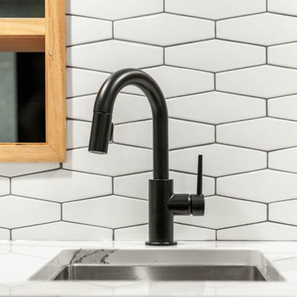 Elongated Hexagon Backsplash in Kitchen