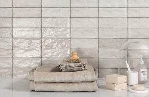 euro-tile-stone-riad-white-backsplash