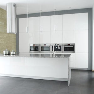 euro-tile-stone-segment_carbon_kitchen