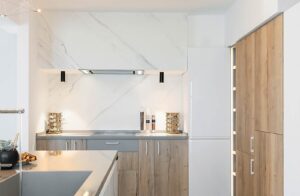 euro-tile-stone-touche-porcelain-slab-backsplash