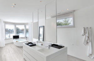 euro-tile-stone_Eramosa_Ice_bathroom