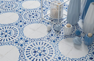 euro-tile-stone-blanc-bleu-antique-decor-1